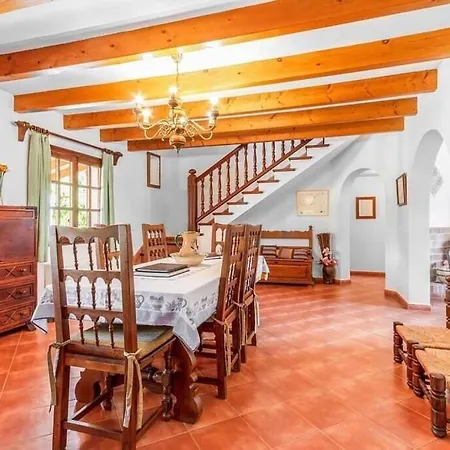 Charming Close To By Renthousing