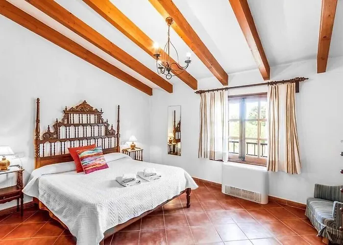 Вилла Charming Close To By Renthousing Поланко