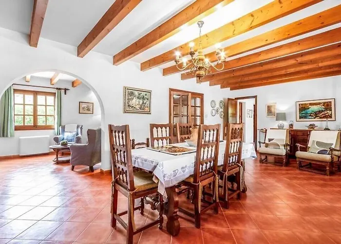 Charming Close To By Renthousing Вилла